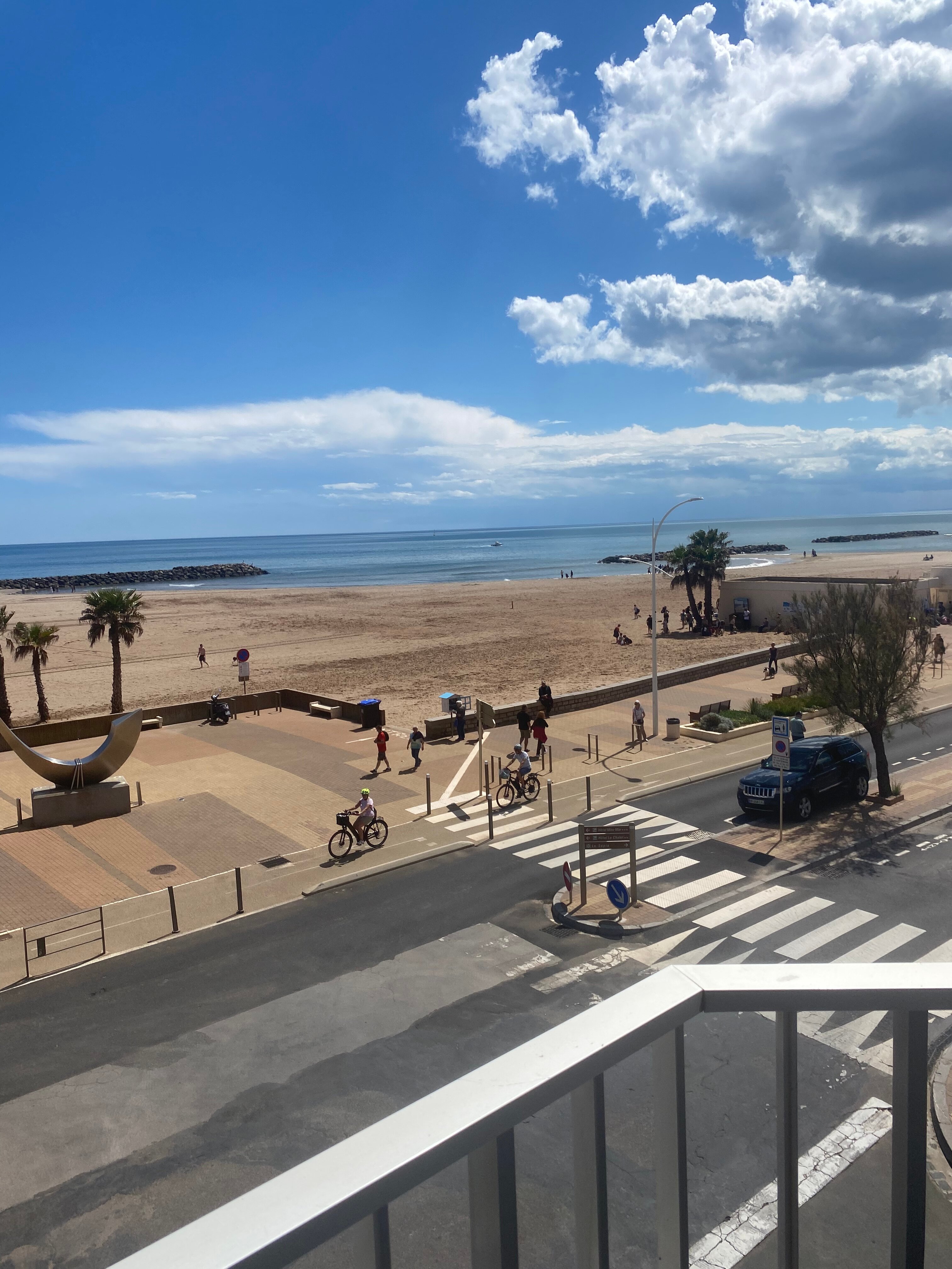 Hotel De la Mer-官方