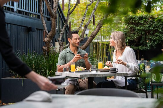 斯派瑟斯巴尔弗酒店主图