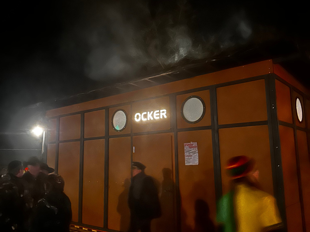 Ocker Bar