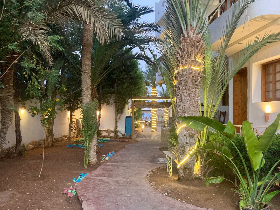 Happy Land Hotel主图