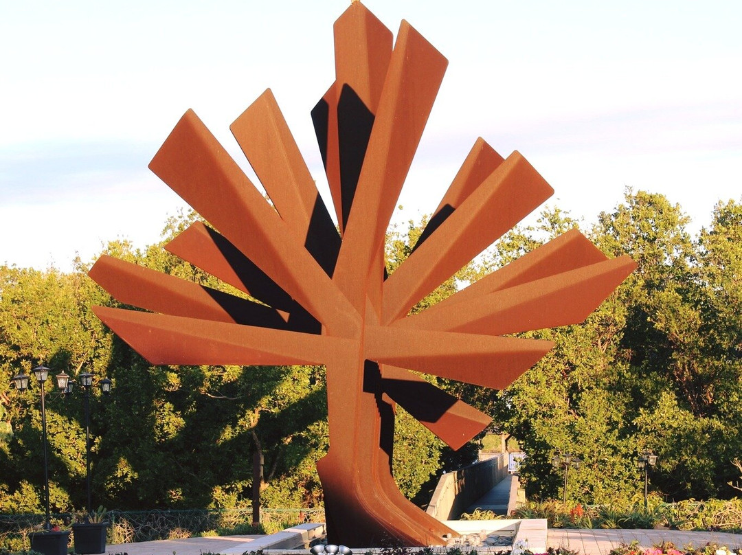 Peace River Botanical & Sculpture Gardens-蓬塔戈尔达必去景点