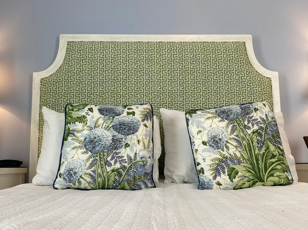 Chippewa Hotel Waterfront主图