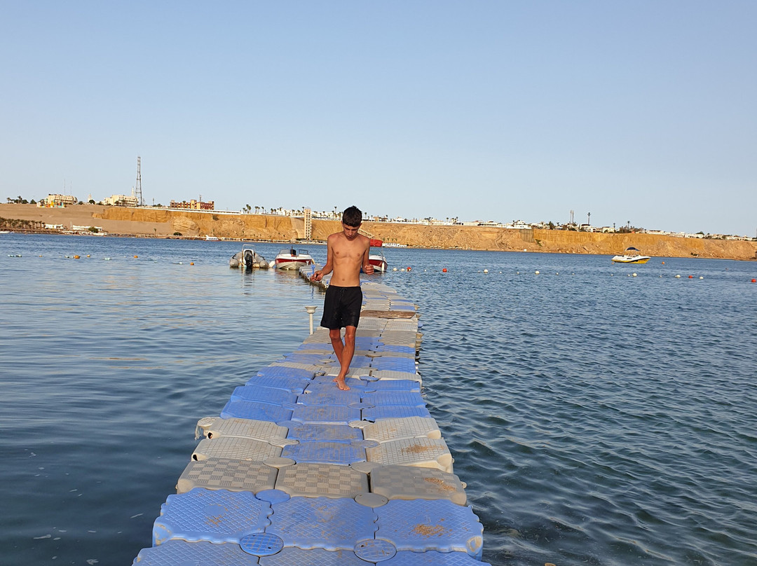 Turquoise Beach Hotel主图