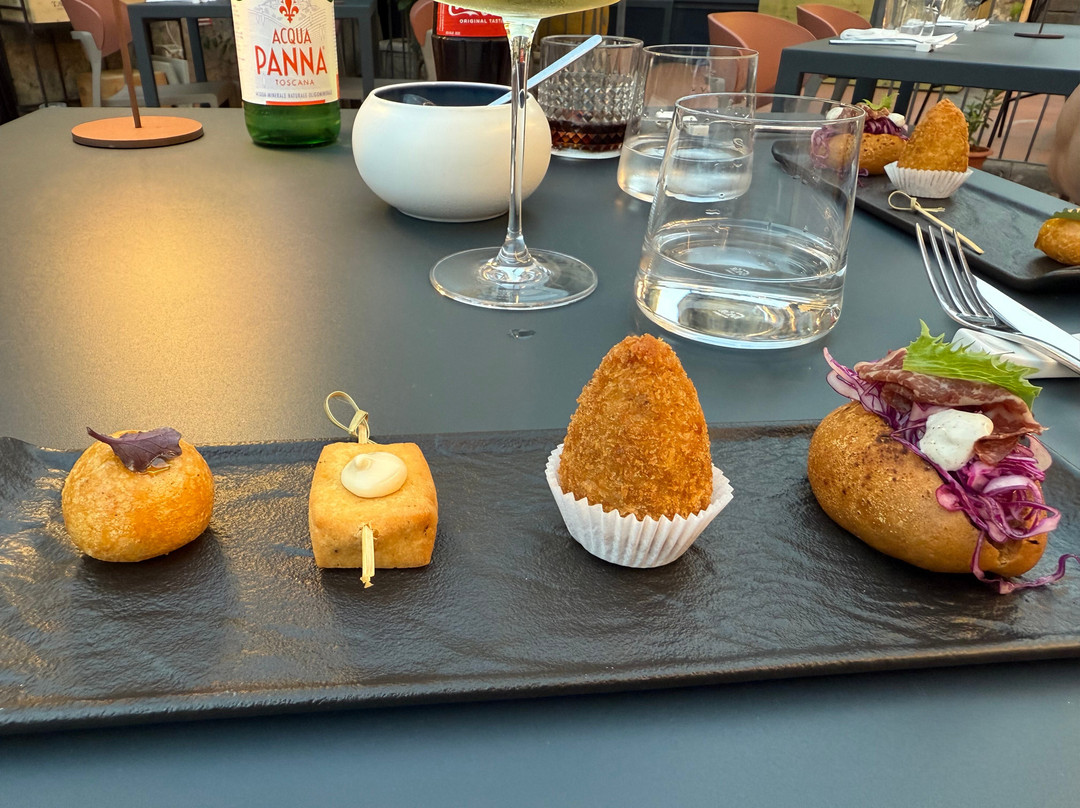 Piccolo Scalo- Enoteca Bistrot