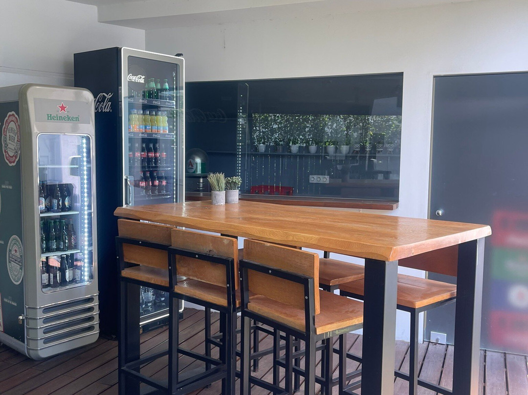 Glyfada Riviera Hotel主图