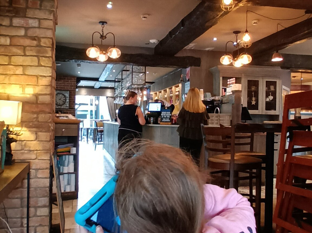The Station Restaurant & Bar主图