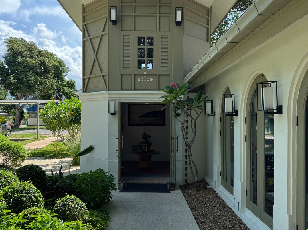 Charras Bhawan Hotel and Residences主图