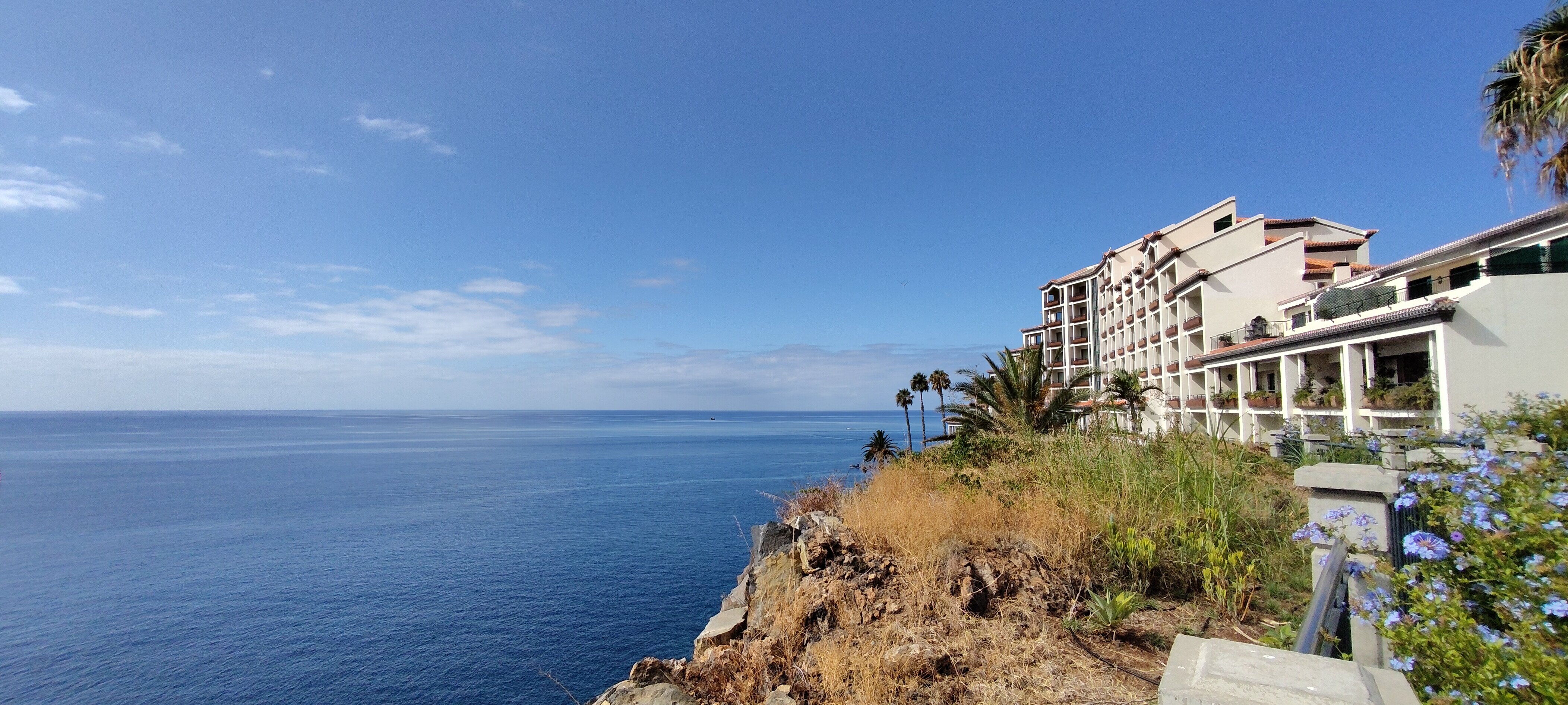 Les Suites at The Cliff Bay-浴室