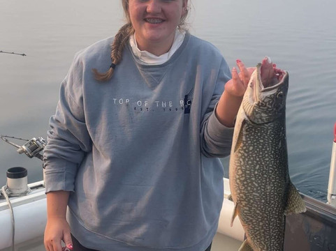 Storm Hawk Sport Fishing Charters-特拉弗斯城必去景点