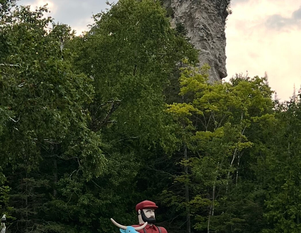 Castle Rock-圣伊尼亚斯必去景点