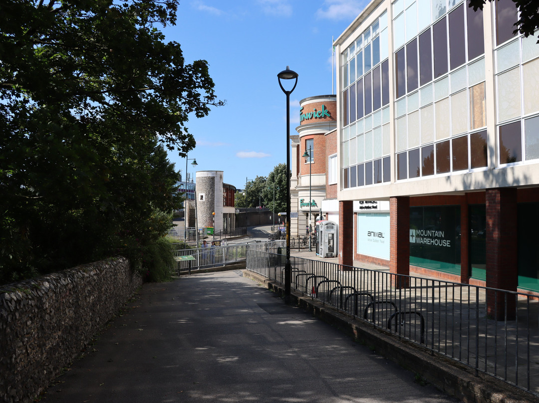 Canterbury City Walls-坎特伯雷必去景点