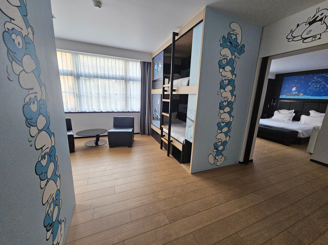 马诺斯酒店主图