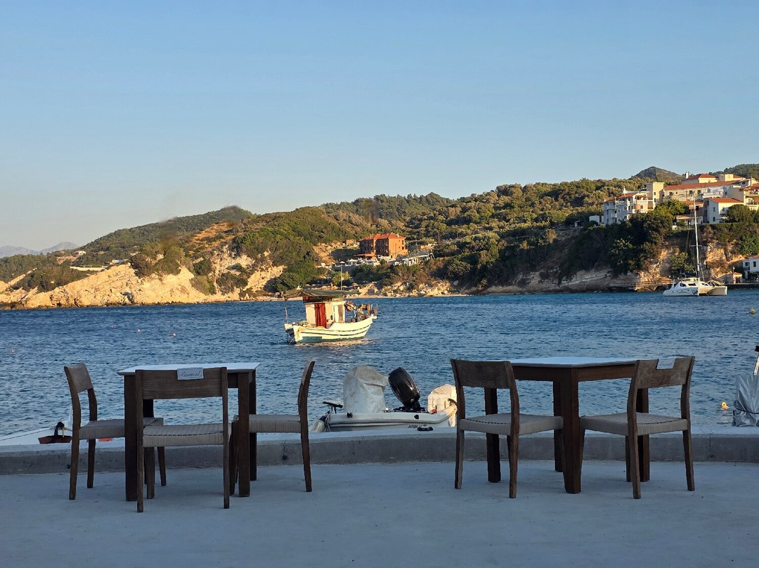 To Tourlou Samos