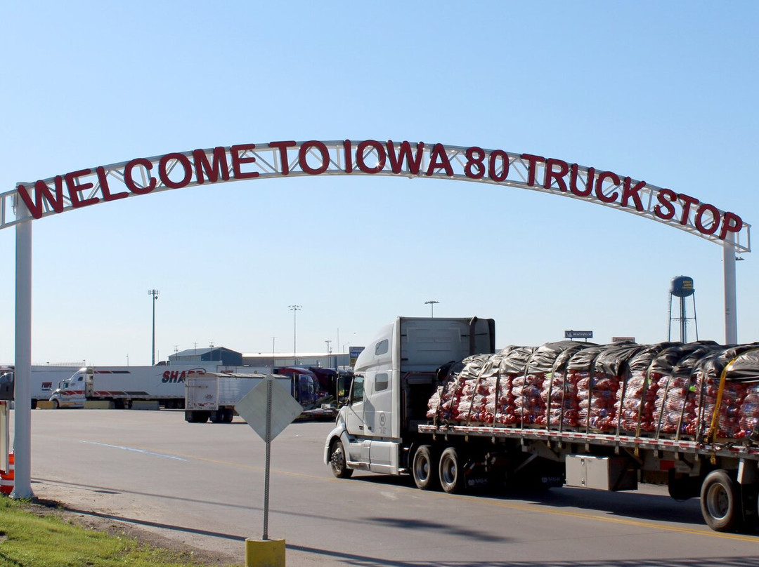 Iowa 80, World's Largest Truck Stop-Walcott必去景点