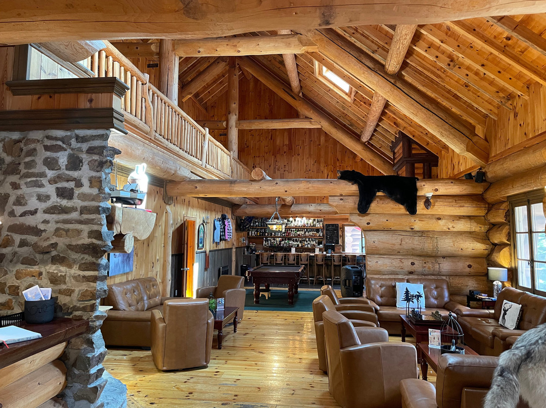 Pourvoirie Du Lac Moreau Auberge Du Ravage主图