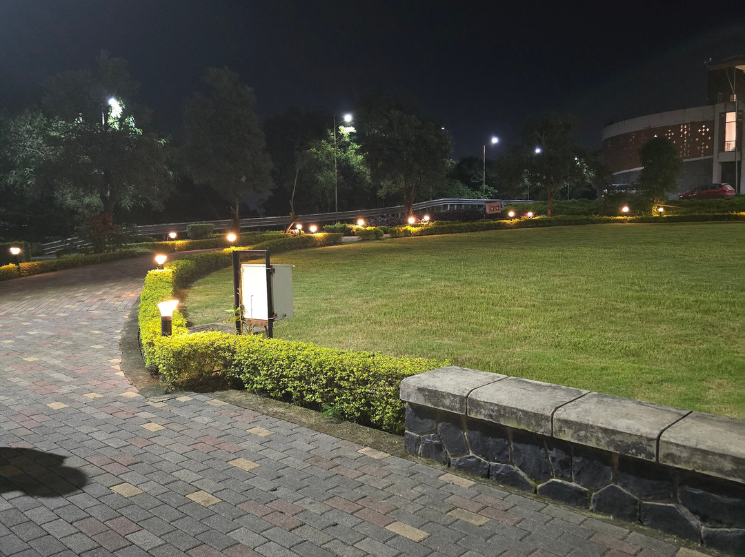 Sandipani Hometel主图