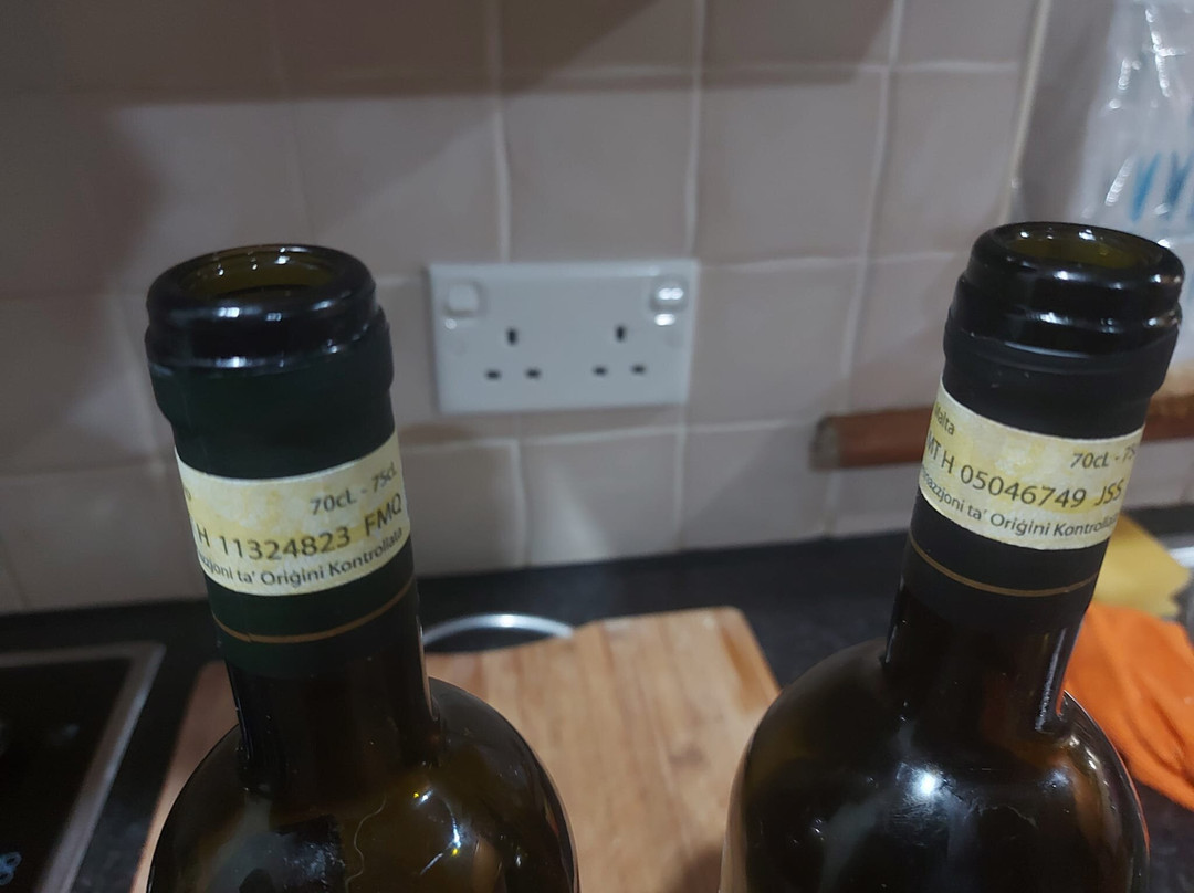 Duty Free Store-Luqa必去景点