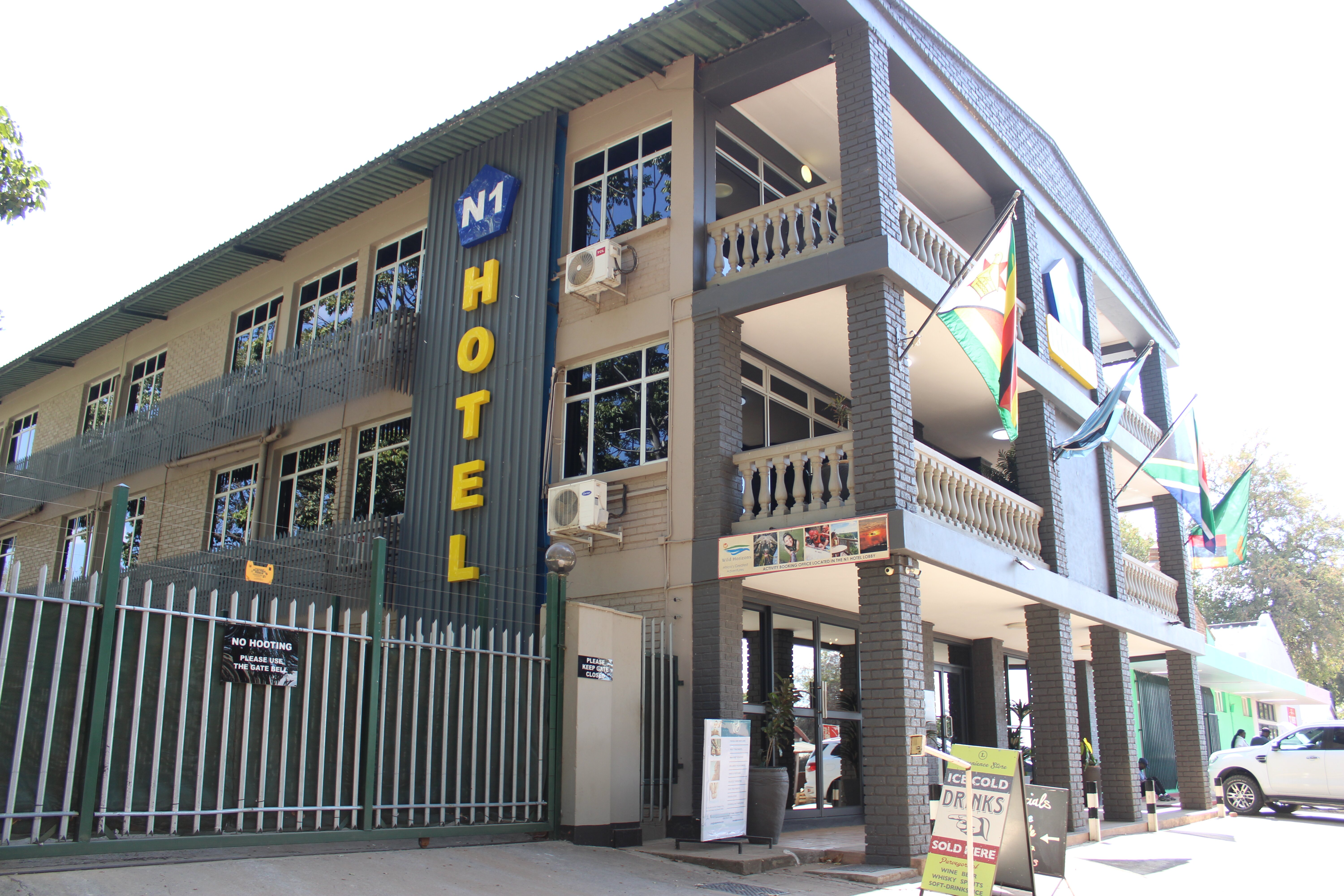 维多利亚瀑布城N1营地酒店-浴室