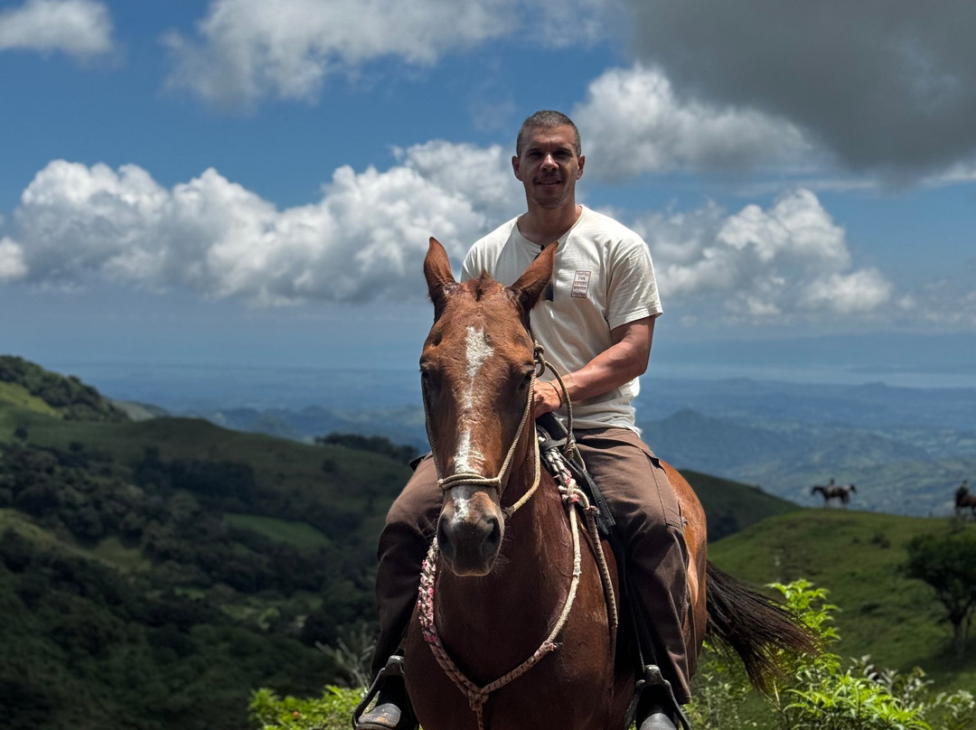 Equus Monteverde-Alto Cebadilla必去景点