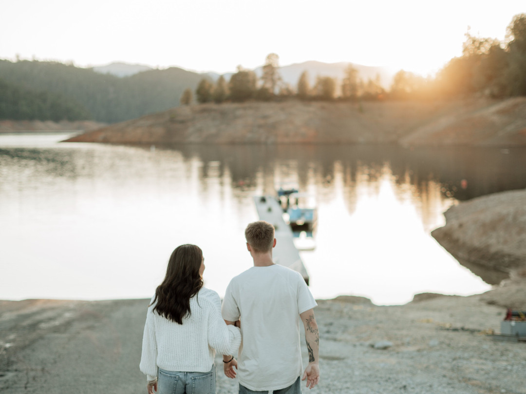 Bridge Bay At Shasta Lake主图