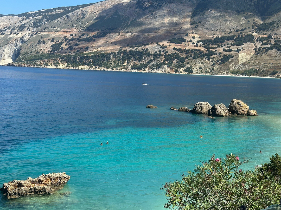 Vouti Beach-阿尔戈斯托利翁必去景点