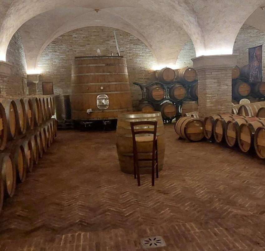 Poggio del Moro-基安奇安诺泰尔梅必去景点