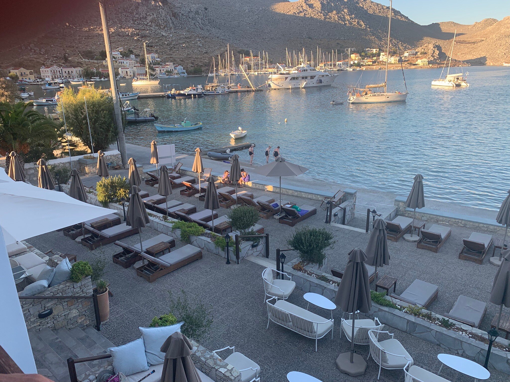 Pedi Beach Hotel-官方