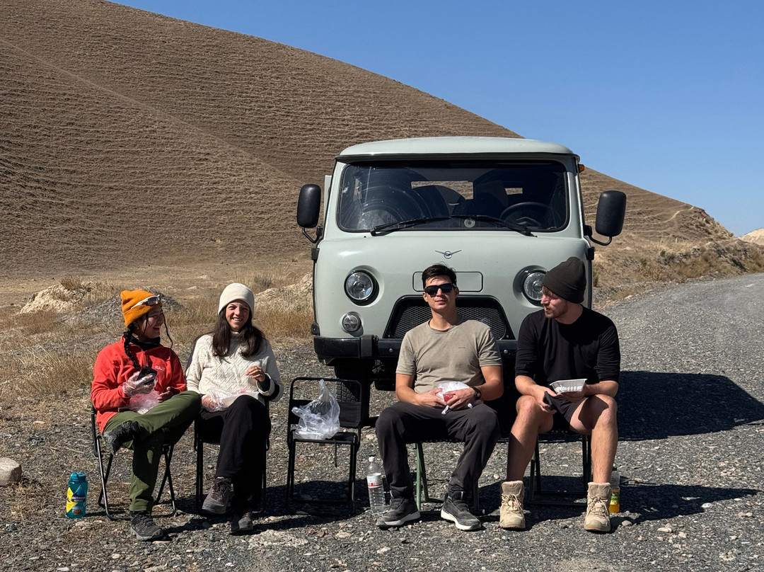 UAZ Buhanka Rental-比斯凯克必去景点