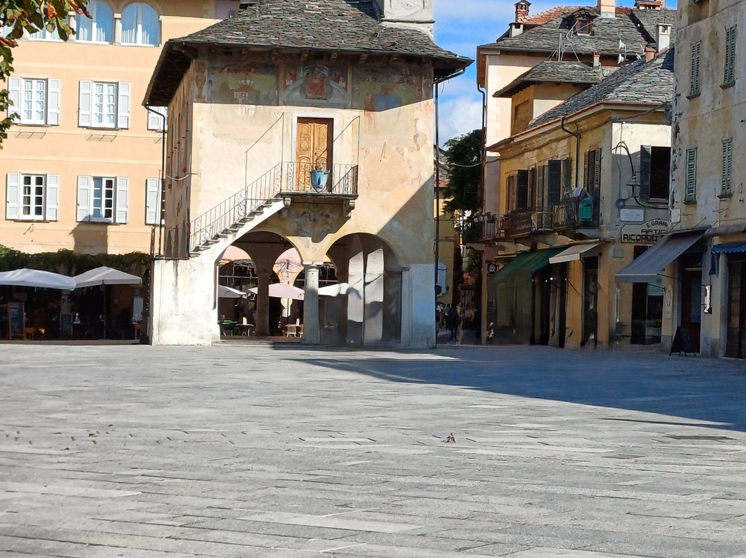 Piazza Motta-奥尔塔圣朱利奥必去景点