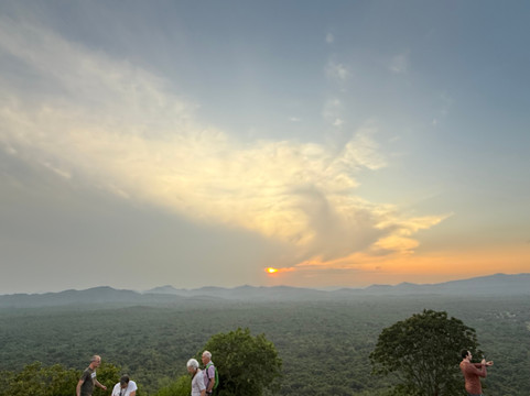 Avaa Travels-尼甘布必去景点