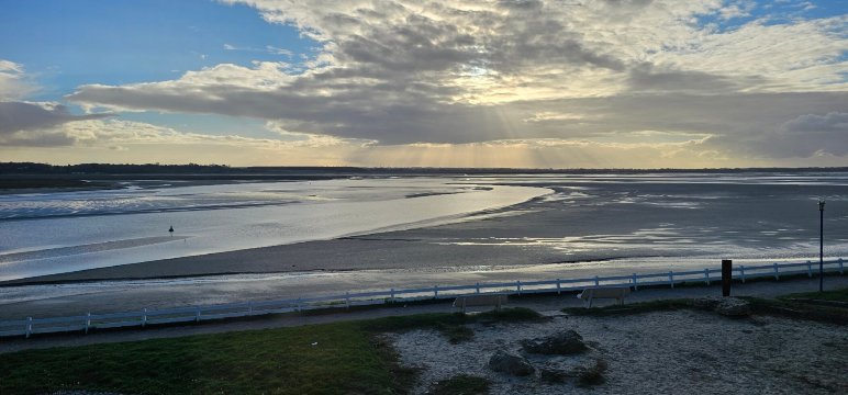 托莱斯餐厅酒店-官方