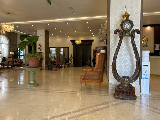 The Grand Palace Suites-Hotel主图