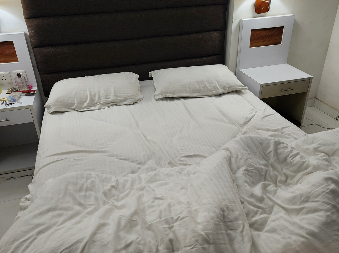 Utsavam Hotel Apartments主图