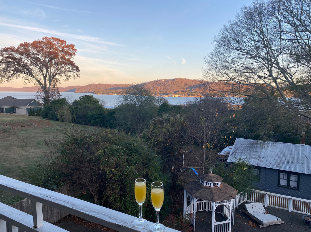 Lake Guntersville Bed and Breakfast主图