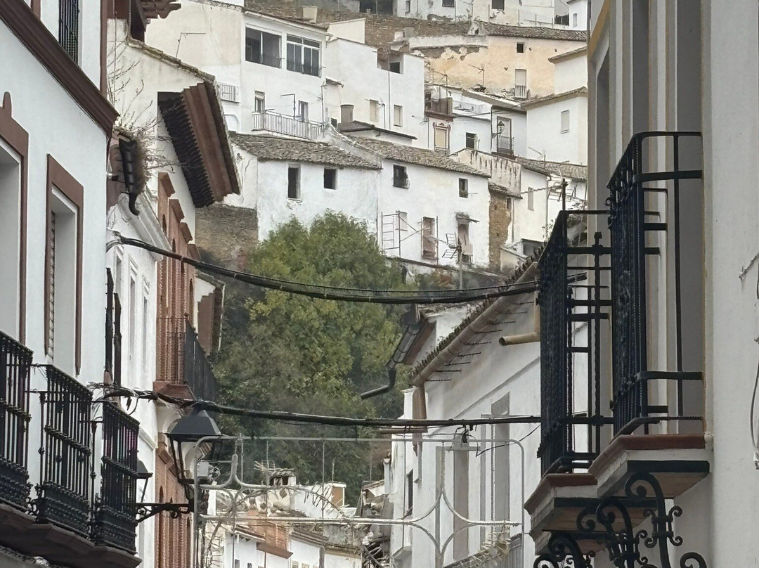 Calle Cuevas De La Sombra-Setenil de las Bodegas必去景点
