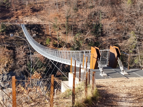 Ponte Sospeso Di Mezzocorona
