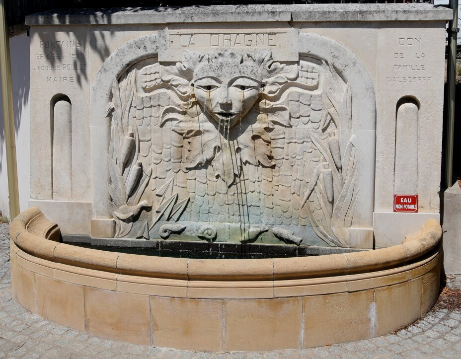 Fontaine la Dragne-Saint-Honore-les-Bains必去景点