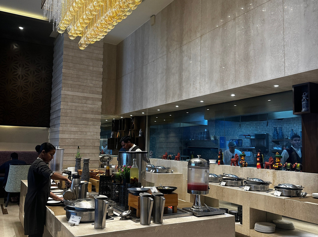 Nirvana Sarovar Portico主图