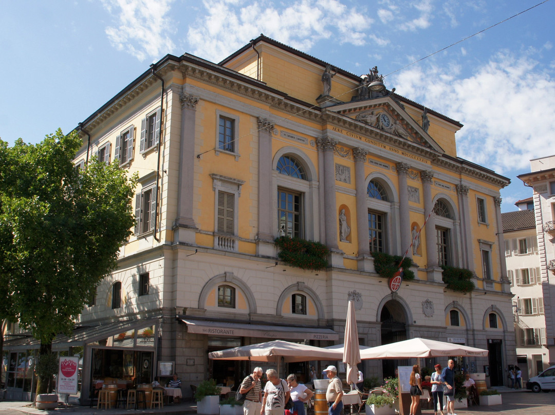 Piazza della Riforma-卢加诺必去景点