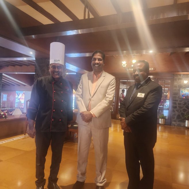 卡尔顿酒店-官方