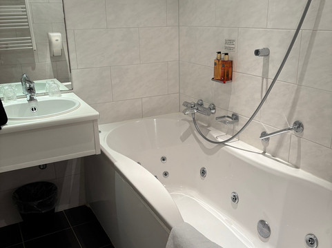 贝斯特韦斯特酒店主图