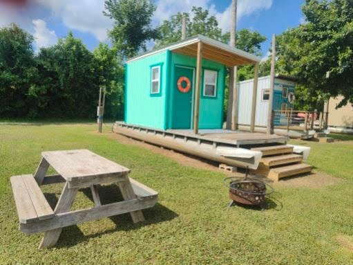 Big Elk Floats & Camping-Pineville必去景点