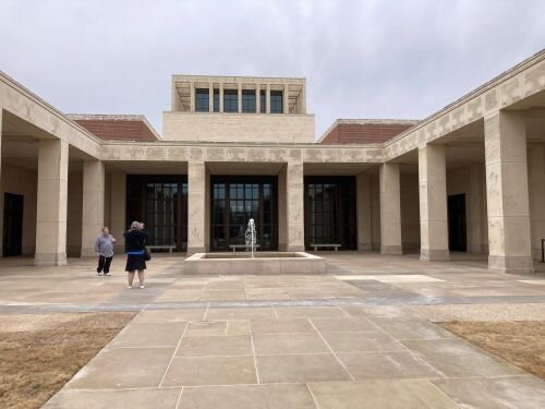 George Bush Presidential Library and Museum-大学城必去景点