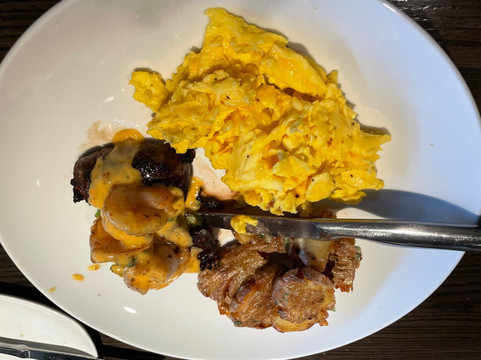 Cooper's Hawk Winery & Restaurant