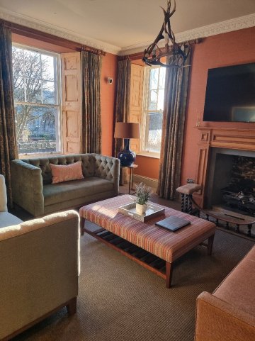 The Tay House-官方