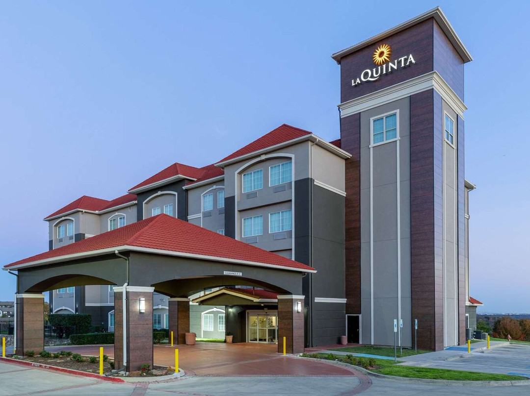 Azle酒店住宿-La Quinta Inn & Suites by Wyndham Fort Worth - Lake Worth