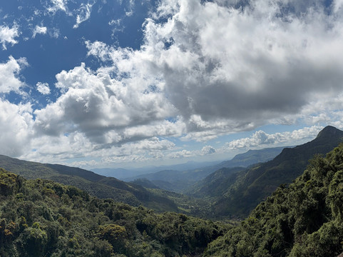 Nipuna Knuckles Trekking-康提必去景点