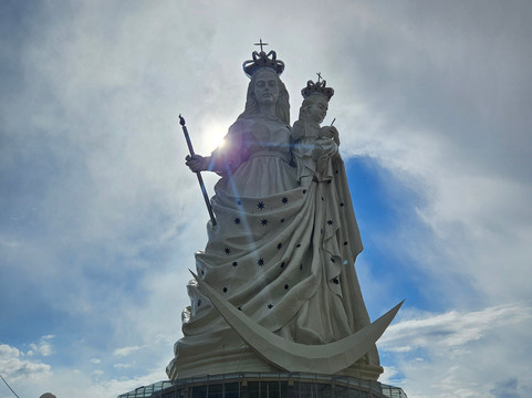 Monumento a la Virgen del Socavon-奥鲁罗必去景点