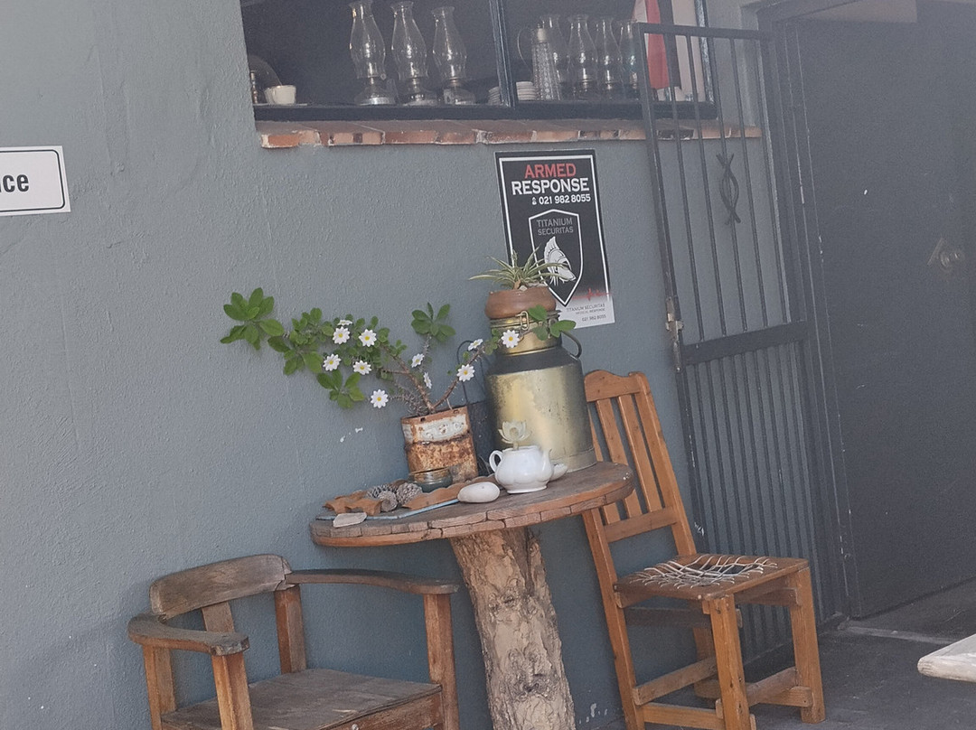 Suzie's Coffee Shop Accommodation主图