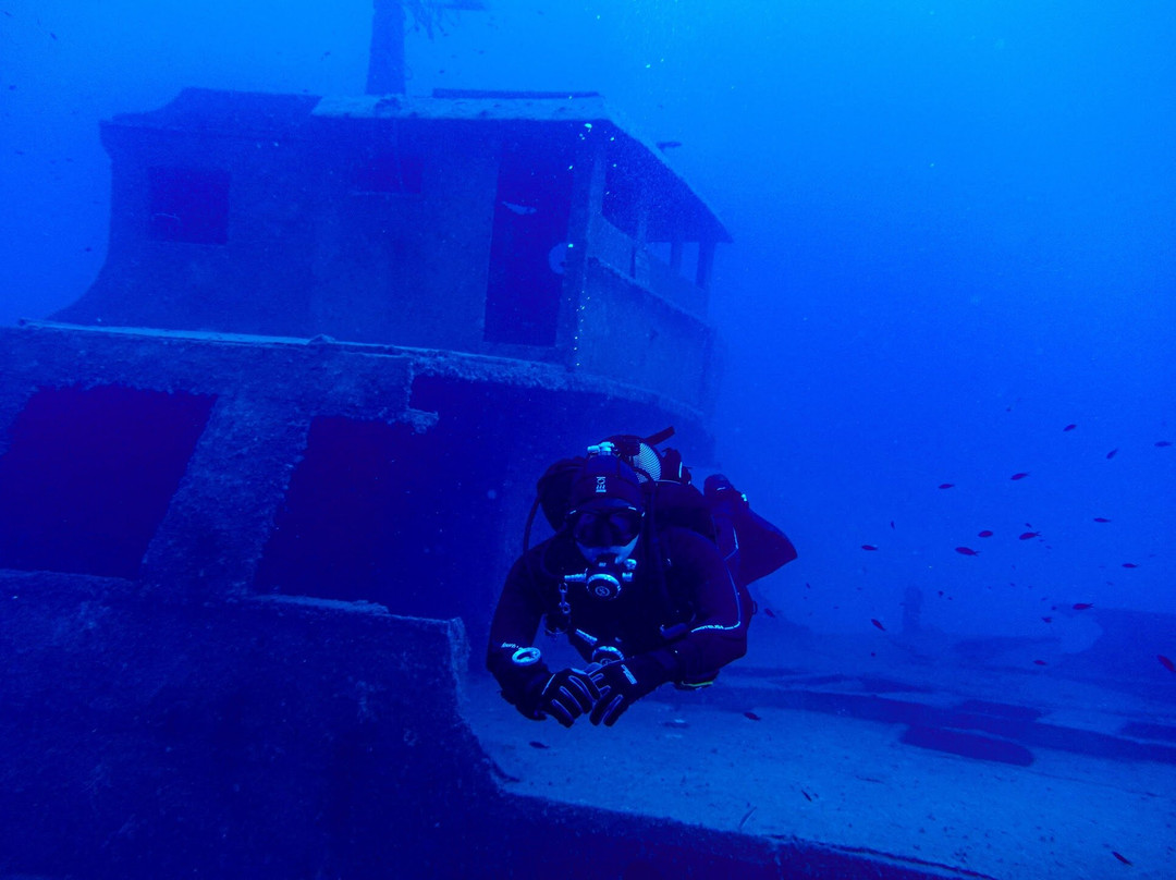 Oceanic Diving Center-Nikiti必去景点